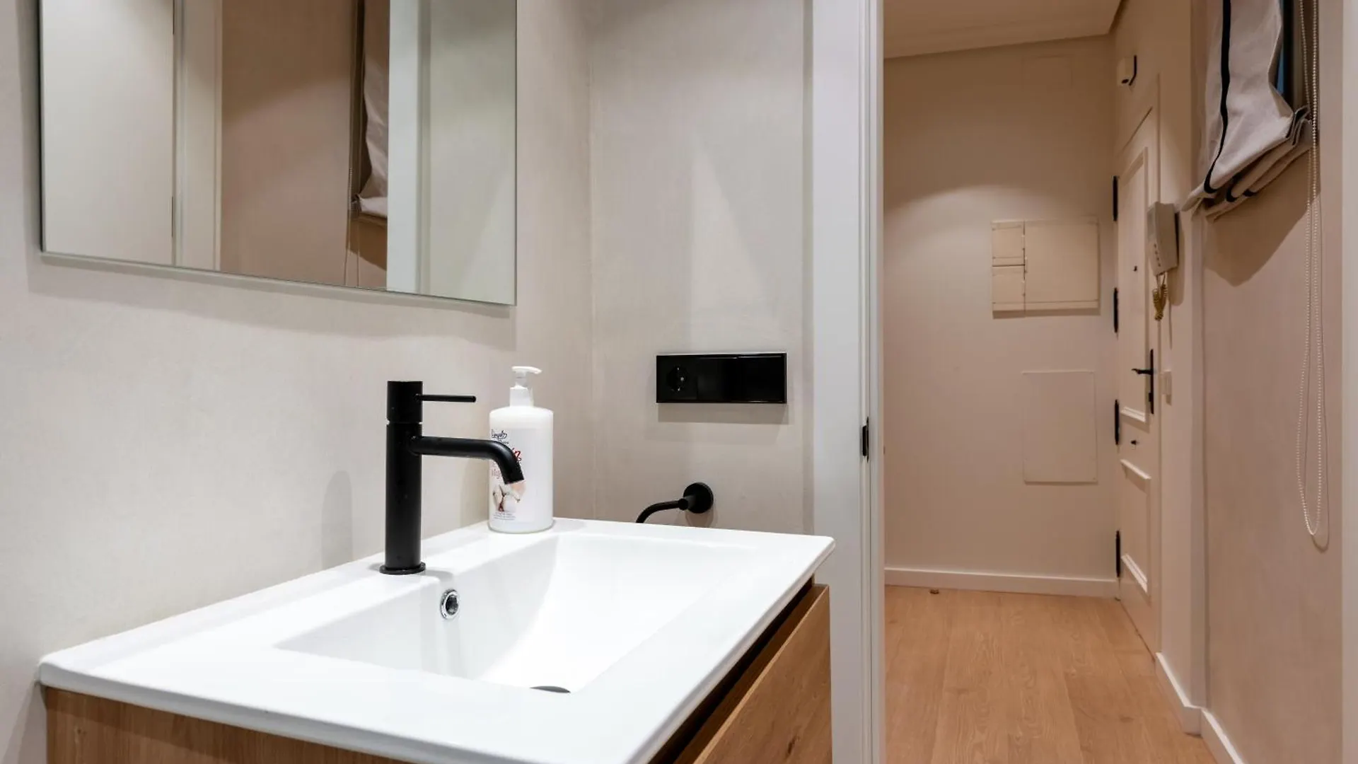 Mn Elegante Apartamento Ideal Para Parejas Seville Spain